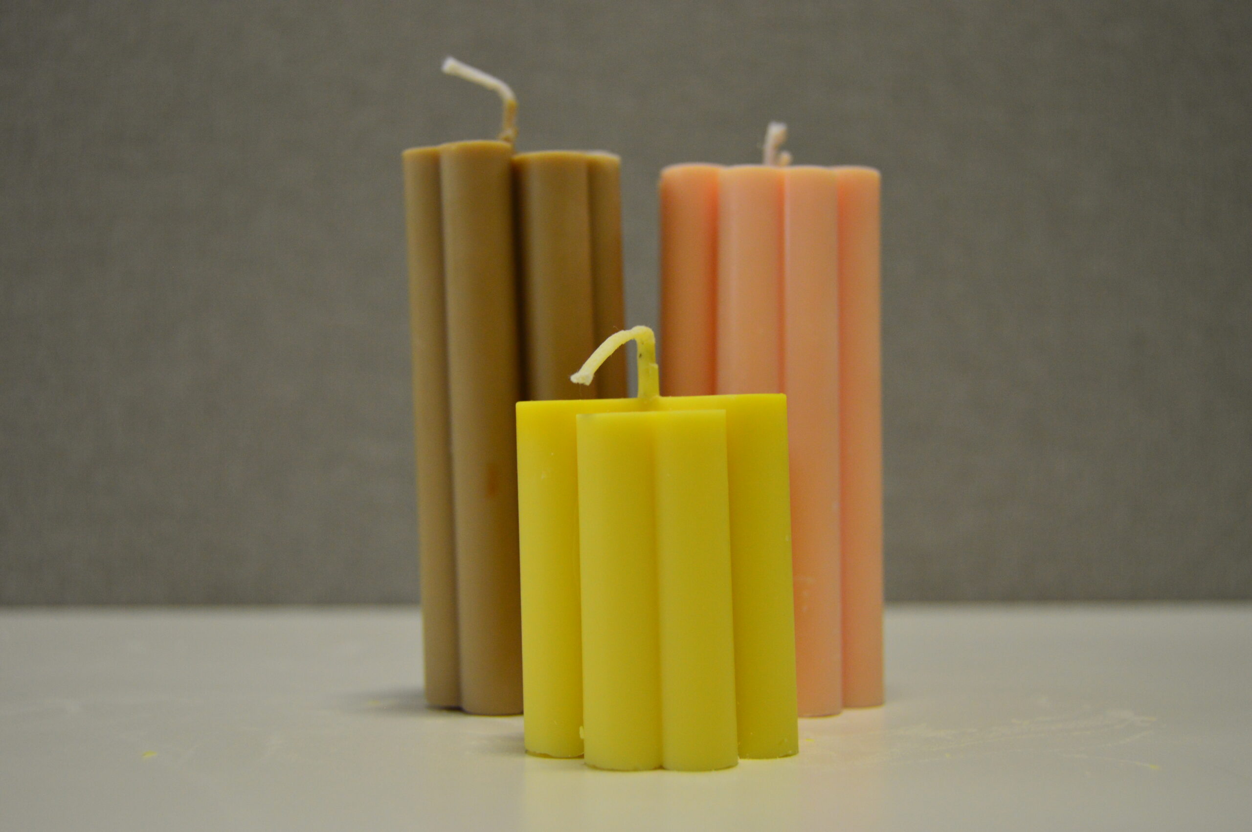 Flower Ribbed Pillar Candle Milannem